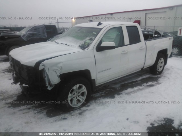 1GCVKREC6JZ143913 - 2018 CHEVROLET SILVERADO K1500 LT WHITE photo 2