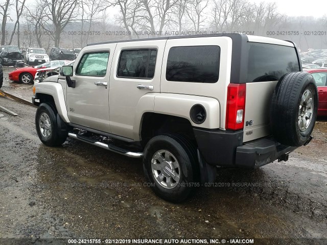 5GTEN13E588104719 - 2008 HUMMER H3 GRAY photo 3