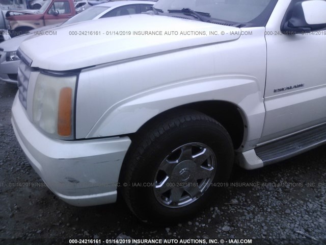 1GYEK63N22R181895 - 2002 CADILLAC ESCALADE LUXURY WHITE photo 6