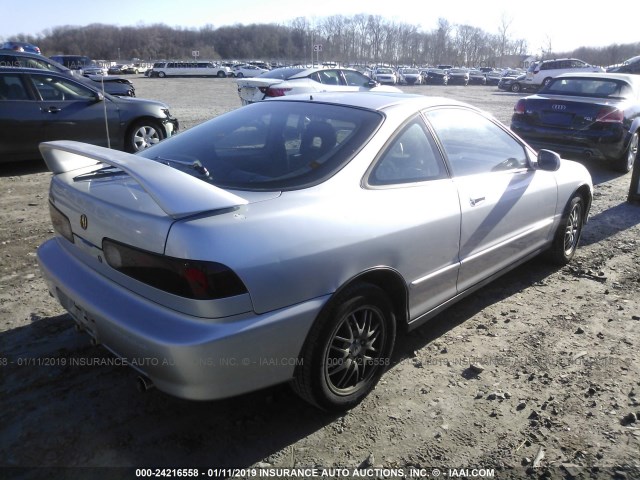 JH4DC4458YS013745 - 2000 ACURA INTEGRA LS SILVER photo 4