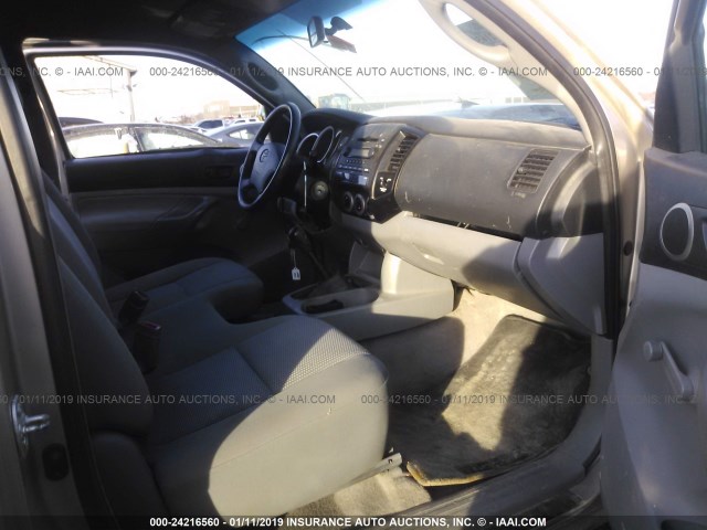 5TEPX42N46Z306847 - 2006 TOYOTA TACOMA GOLD photo 5