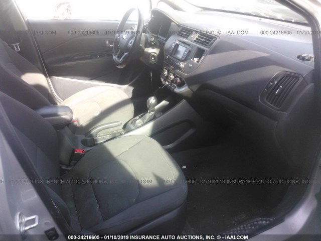 KNADN4A34E6338649 - 2014 KIA RIO EX SILVER photo 5