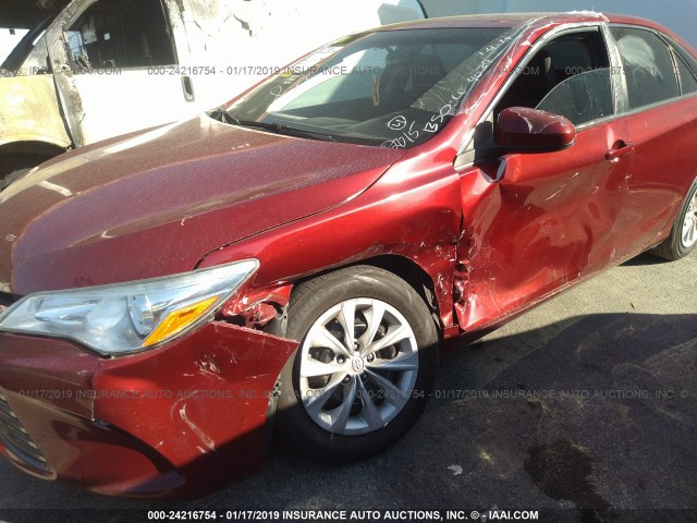 4T1BF1FK2FU884039 - 2015 TOYOTA CAMRY LE/XLE/SE/XSE BURGUNDY photo 6