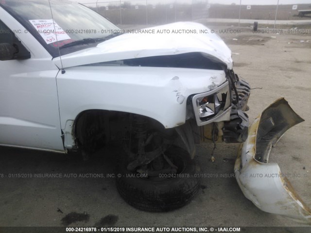 1D7RW3BK6BS679405 - 2011 DODGE DAKOTA SLT WHITE photo 6