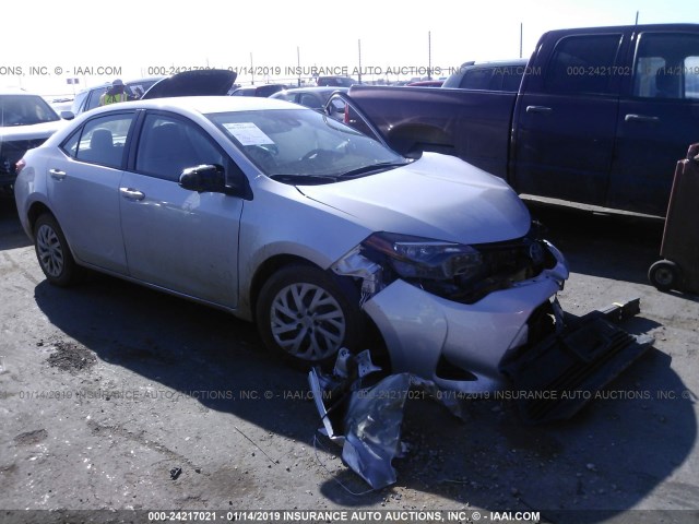 5YFBURHEXHP686924 - 2017 TOYOTA COROLLA L/LE/XLE/SE/XSE SILVER photo 1