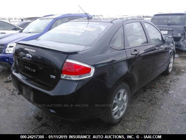 1FAHP35N88W202085 - 2008 FORD FOCUS SE/SEL/SES BLACK photo 4