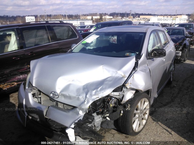 2T1GE40EX9C004675 - 2009 TOYOTA COROLLA MATRIX XRS SILVER photo 2