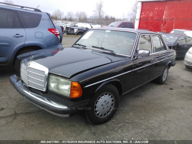 WDBAB23A2DB371488 - 1983 MERCEDES-BENZ 240 D BLACK photo 2