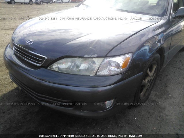 JT8BF28G010325803 - 2001 LEXUS ES 300 GRAY photo 6