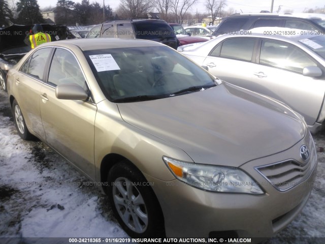 4T1BF3EK4BU218999 - 2011 TOYOTA CAMRY SE/LE/XLE 金色 照片 1