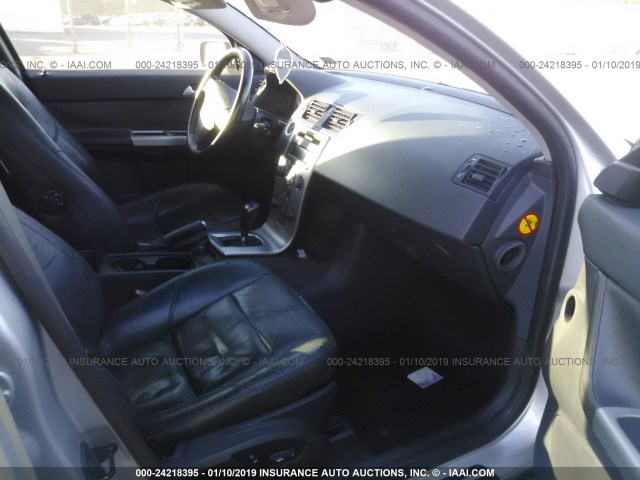 YV1MH682752095648 - 2005 VOLVO S40 T5 SILVER photo 5