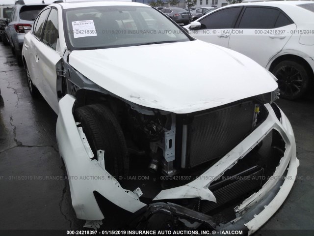 JN1CV7AP8HM642072 - 2017 INFINITI Q50 PREMIUM WHITE photo 1