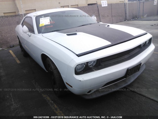 2C3CDYAG3EH313255 - 2014 DODGE CHALLENGER SXT WHITE photo 1