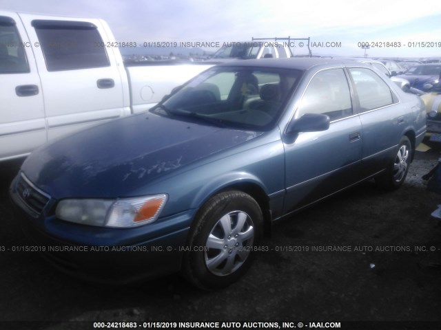 4T1BG22K31U851150 - 2001 TOYOTA CAMRY CE/LE/XLE BLUE photo 2