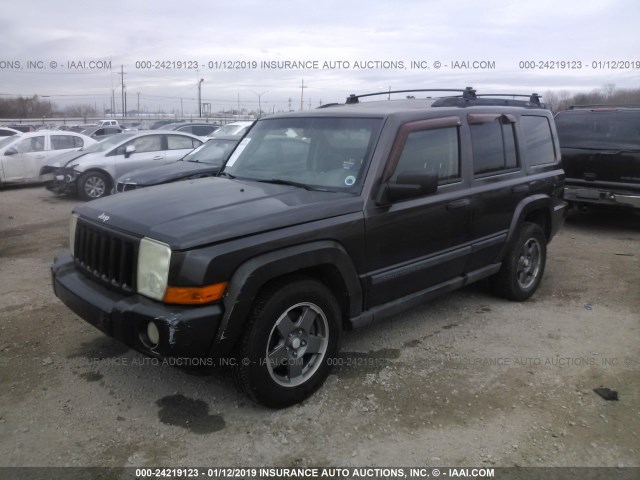 1J8HH48N86C156855 - 2006 JEEP COMMANDER GRAY photo 2