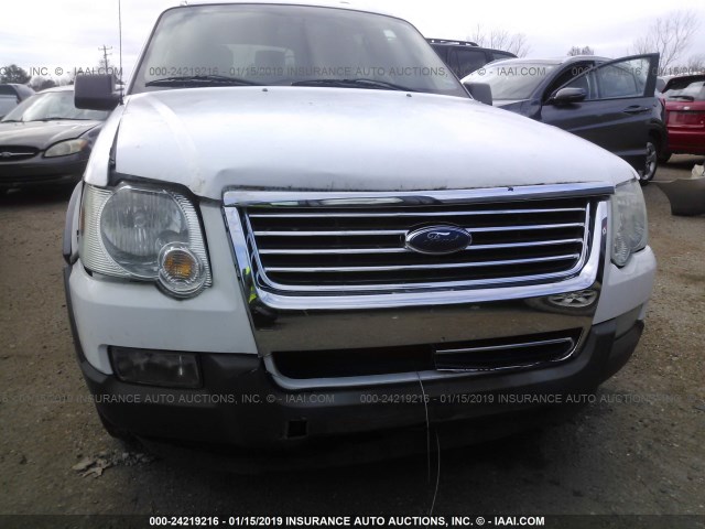 1FMEU63E26UB31657 - 2006 FORD EXPLORER XLT WHITE photo 6