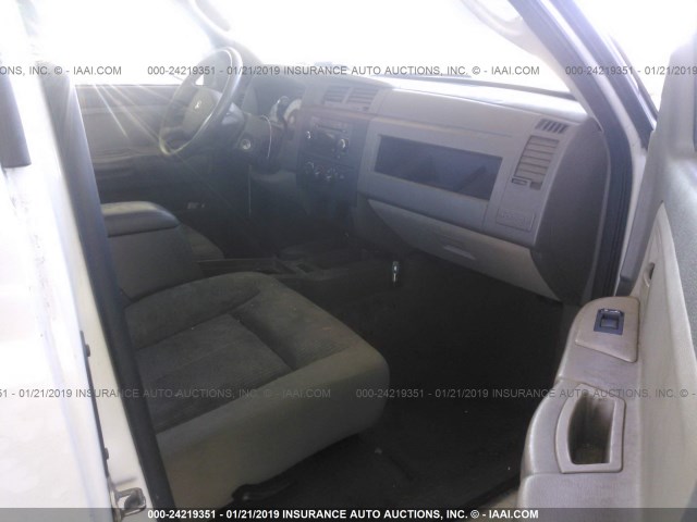 1D7CE3BK9AS139912 - 2010 DODGE DAKOTA SXT WHITE photo 5