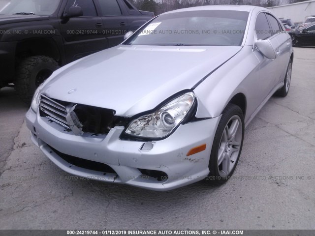 WDDDJ72X77A086354 - 2007 MERCEDES-BENZ CLS 550 SILVER photo 6