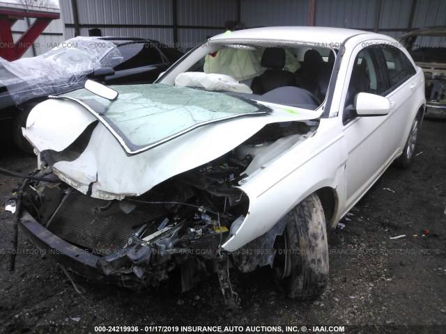 1C3CC5FB1AN223389 - 2010 CHRYSLER SEBRING LIMITED WHITE photo 2