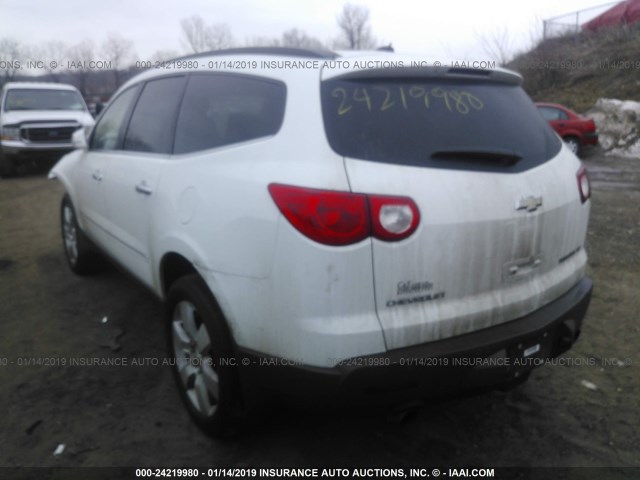 1GNER33D49S100137 - 2009 CHEVROLET TRAVERSE LTZ WHITE photo 3