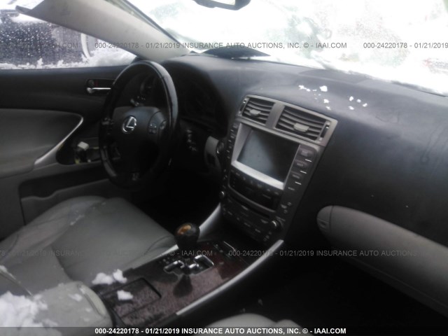 JTHBK262285060060 - 2008 LEXUS IS 250 WHITE photo 5