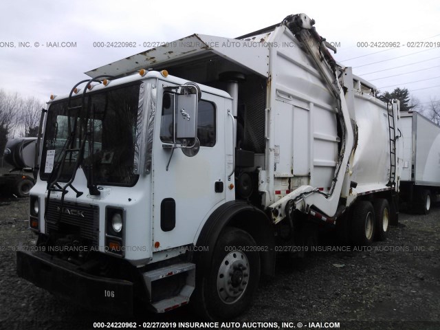 1M2K195C81M017955 - 2001 MACK 600 MR600 Unknown photo 2