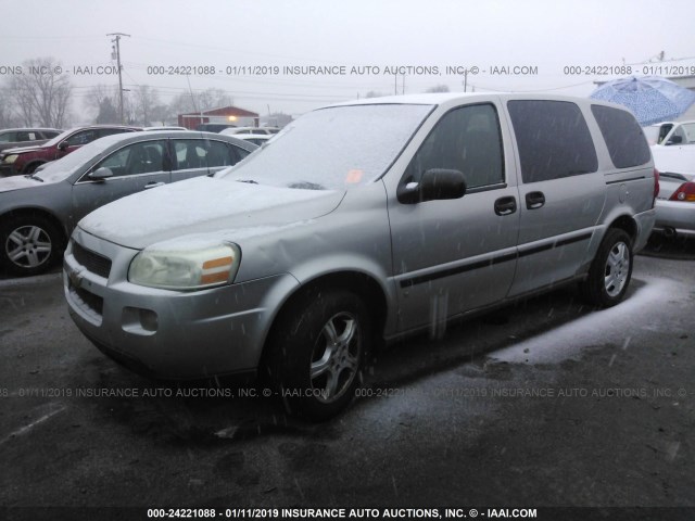 1GNDV23L26D248974 - 2006 CHEVROLET UPLANDER LS SILVER photo 2