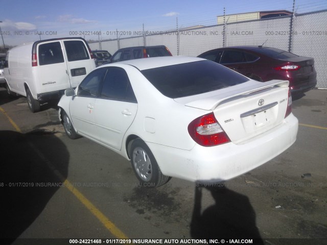 4T1BE32K94U287956 - 2004 TOYOTA CAMRY LE/XLE/SE WHITE photo 3