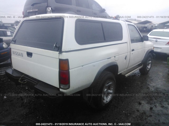 JN6ND11Y8GW003088 - 1986 NISSAN D21 SHORT BED WHITE photo 4