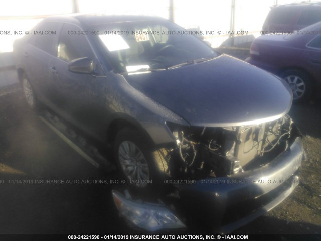 4T1BF1FK2EU400661 - 2014 TOYOTA CAMRY L/SE/LE/XLE 灰色 照片 1