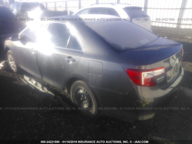 4T1BF1FK2EU400661 - 2014 TOYOTA CAMRY L/SE/LE/XLE 灰色 照片 3
