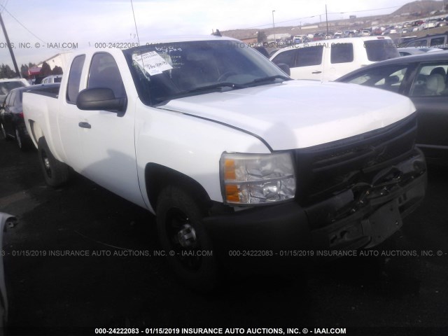 1GCEC19X19Z162036 - 2009 CHEVROLET SILVERADO C1500 WHITE photo 1