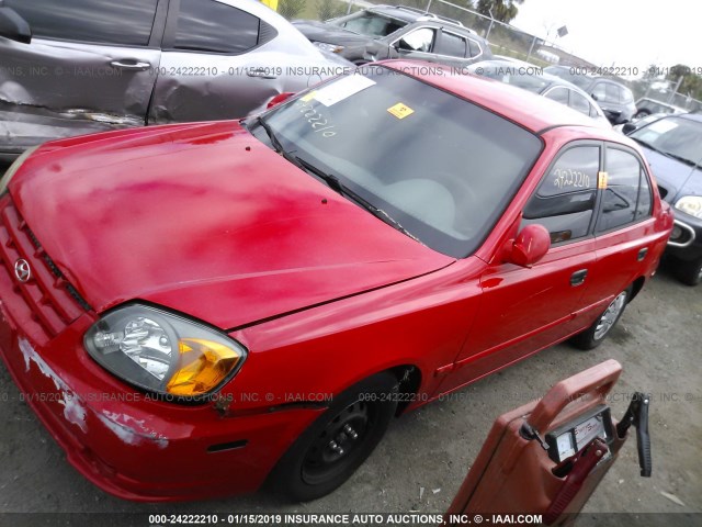 KMHCG45C15U580261 - 2005 HYUNDAI ACCENT GL RED photo 2