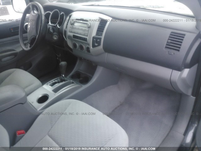 5TETX4CN7AZ740783 - 2010 TOYOTA TACOMA ACCESS CAB ნაცრისფერი ფოტო 5