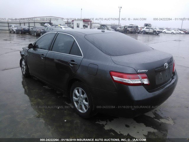 4T1BF3EK8BU665464 - 2011 TOYOTA CAMRY SE/LE/XLE 灰色 照片 3