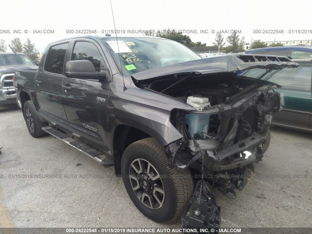 5TFEW5F19HX220239 - 2017 TOYOTA TUNDRA CREWMAX SR5 GRAY photo 1