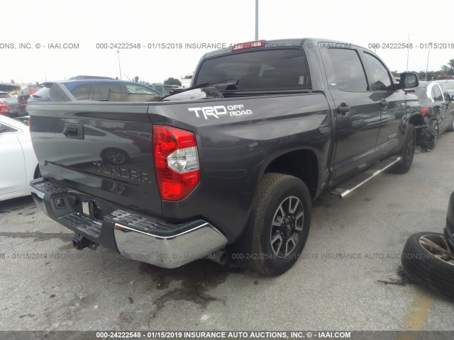 5TFEW5F19HX220239 - 2017 TOYOTA TUNDRA CREWMAX SR5 GRAY photo 4