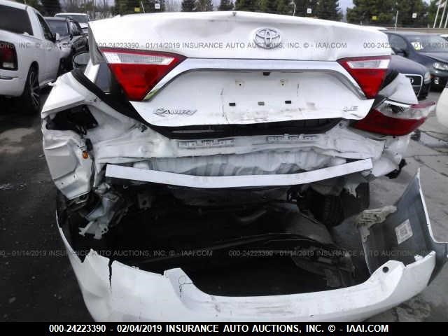 4T1BF1FK7HU366379 - 2017 TOYOTA CAMRY LE/XLE/SE/XSE WHITE photo 6