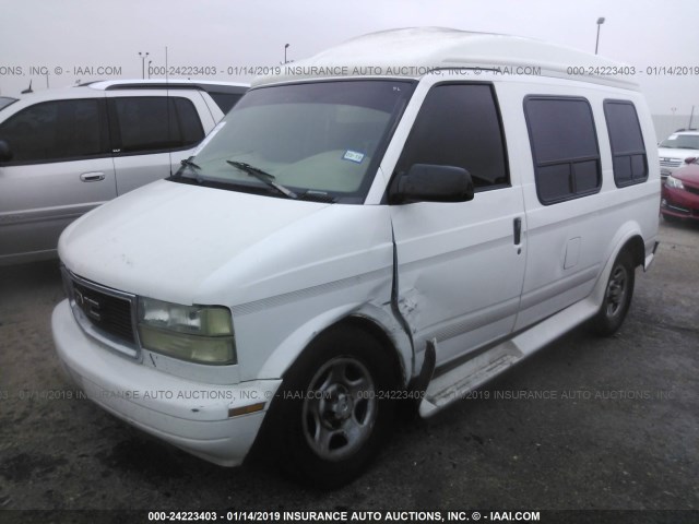 1GBDM19XX3B151694 - 2003 CHEVROLET ASTRO WHITE photo 2