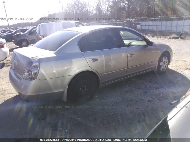 1N4AL11D25C169628 - 2005 NISSAN ALTIMA S/SL GOLD photo 4