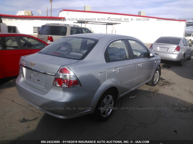 KL1TD56648B120935 - 2008 CHEVROLET AVEO LS SILVER photo 4