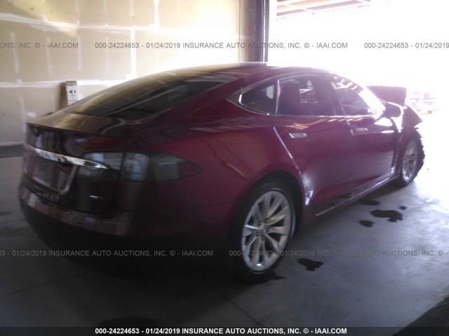 5YJSA1E22GF139693 - 2016 TESLA MODEL S RED photo 4