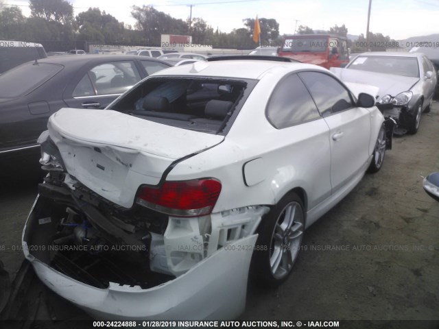 WBAUC9C57BVM09829 - 2011 BMW 135 I WHITE photo 4