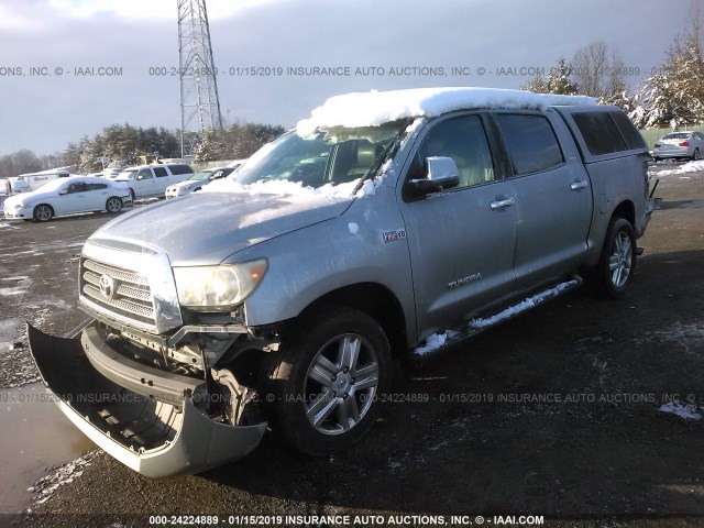 5TBDV58117S487206 - 2007 TOYOTA TUNDRA CREWMAX LIMITED SILVER photo 2