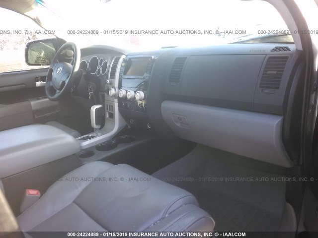 5TBDV58117S487206 - 2007 TOYOTA TUNDRA CREWMAX LIMITED SILVER photo 5