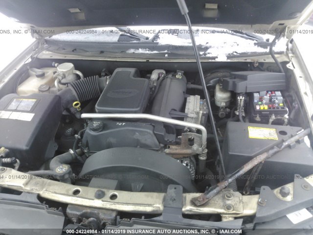 1GNDT13S652179806 - 2005 CHEVROLET TRAILBLAZER LS/LT GOLD photo 10