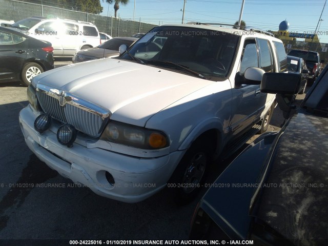 5LMRU27L2XLJ04871 - 1999 LINCOLN NAVIGATOR 白色 照片 2