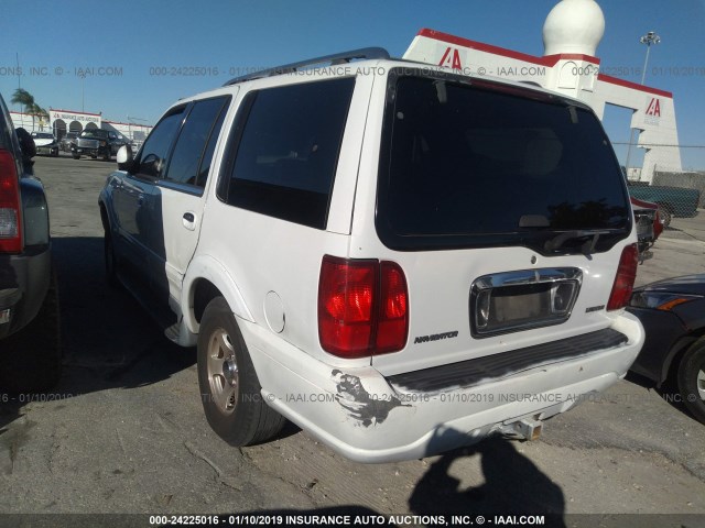 5LMRU27L2XLJ04871 - 1999 LINCOLN NAVIGATOR 白色 照片 3