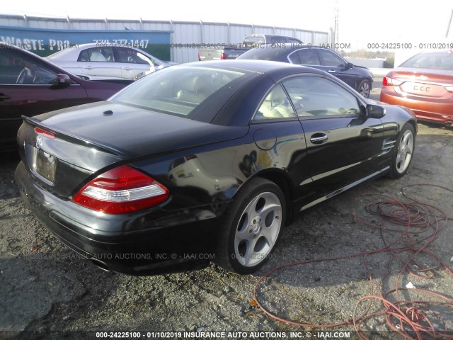 WDBSK71F97F134266 - 2007 MERCEDES-BENZ SL 550 BLACK photo 4