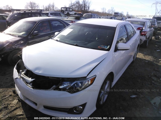 4T1BF1FK1DU648141 - 2013 TOYOTA CAMRY L/SE/LE/XLE 白色 照片 2